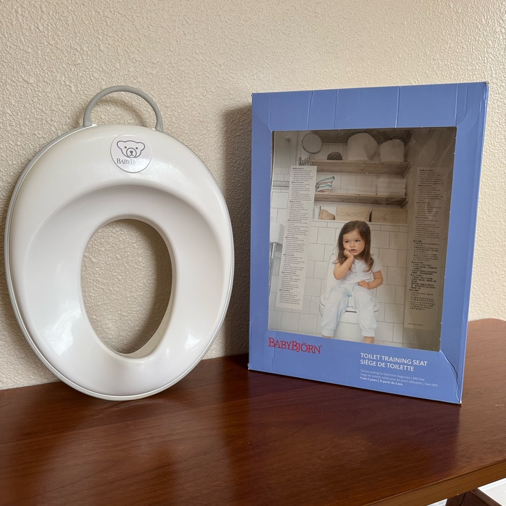 BabyBjörn Toilet Training Seat - White & Gray